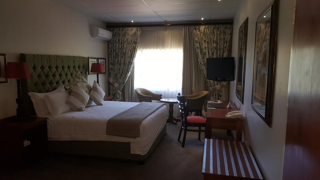 Park Hotel Mokopane Eksteriør billede